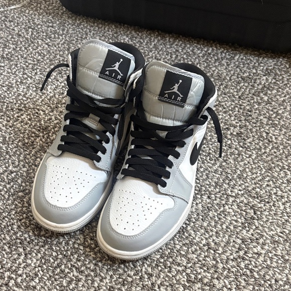 Jordan Shoes - Air Jordan 1 Mid Light Smoke Grey